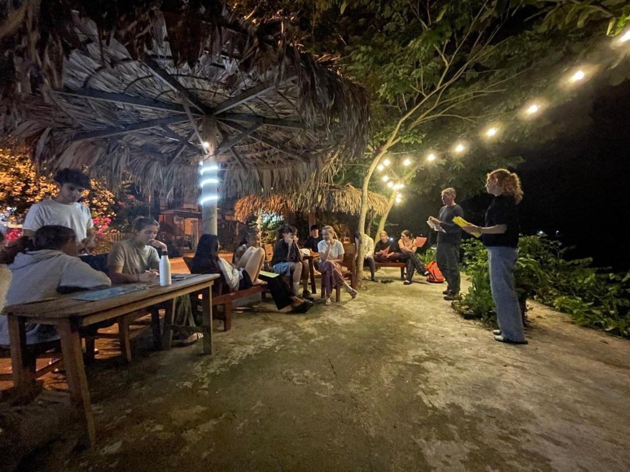 Applebee'S Homestay Phong Nha Extérieur photo